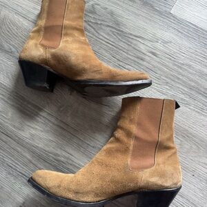 Men's Suede Chelsea Boots in Tan